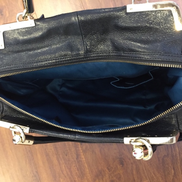 Coach Madison Pinnacle - Picture 2 of 3